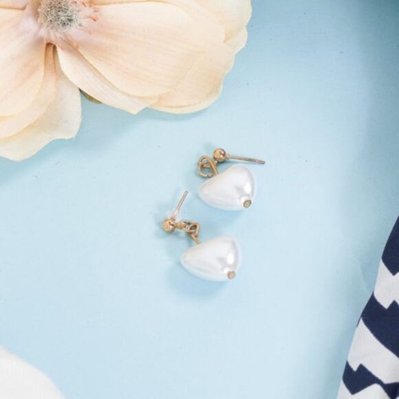 Gold Heart Shape Pearl Drop Earrings - Picture 3 of 5